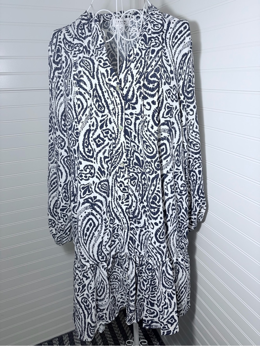 Navy & White Paisley Long Sleeve Tiered V-Neck Dress by